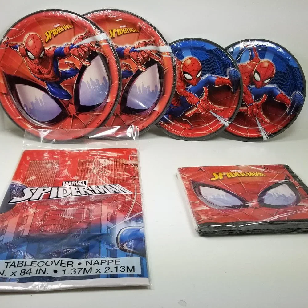 Spiderman Party pack cake plate, regular plate, napkins and table cloth